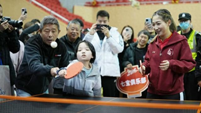 开云体育app下载-和徐寅生刘诗雯打球是什么样的体验？特奥选手圆梦乒乓舞台|俞世根|新民晚报|男子单打|冰球|老师_新浪新闻