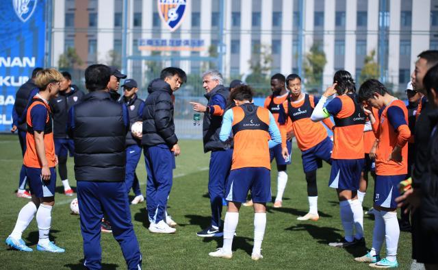 开云体育官网-云南玉昆迪拜热身次战0比1告负 主力阵容浮出水面